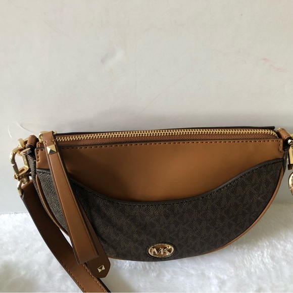 Michael Kors Dover Small Half Moon Pouchett, NWT - Picture 3 of 6